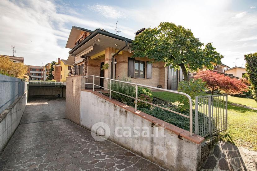 Villa in Via Sandro Pertini 21 — foto 62 di 83
