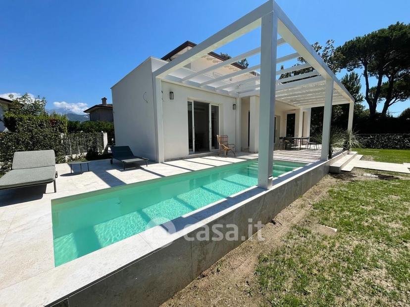 Villa in Via XX Settembre — foto 18 di 27
