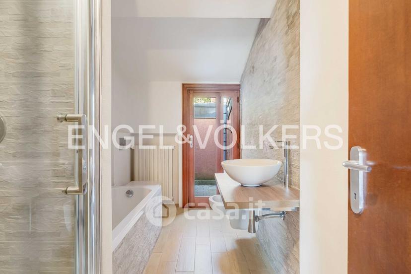 Villa in Via Alfredo Oriani — foto 5 di 31