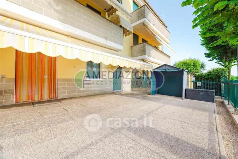 Bilocale in Via Enrico Mattei 1 — foto 2 di 31