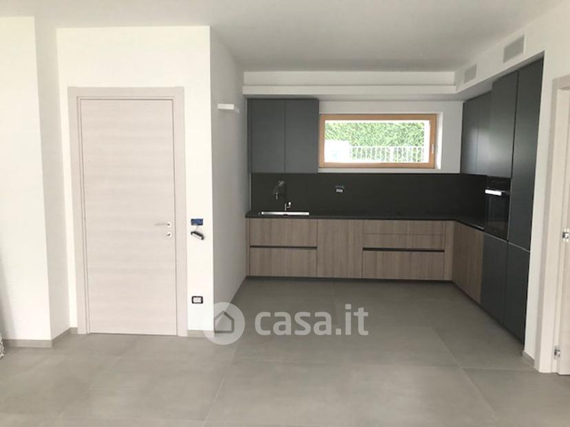 Bilocale in Via Vittorio Veneto — foto 7 di 12