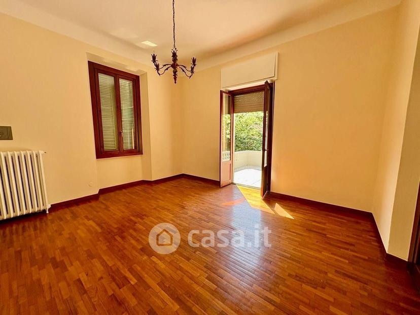 Villa in Via Vittorio Alfieri 2 — foto 77 di 78