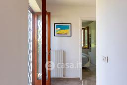 Villa in Via Rotabile Massa Turro 75