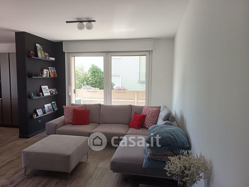 Quadrilocale in Via Cesare Battisti — foto 3 di 35