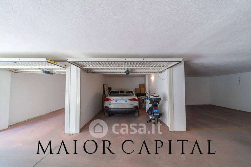 Appartamento in Via della Stampa — foto 3 di 42