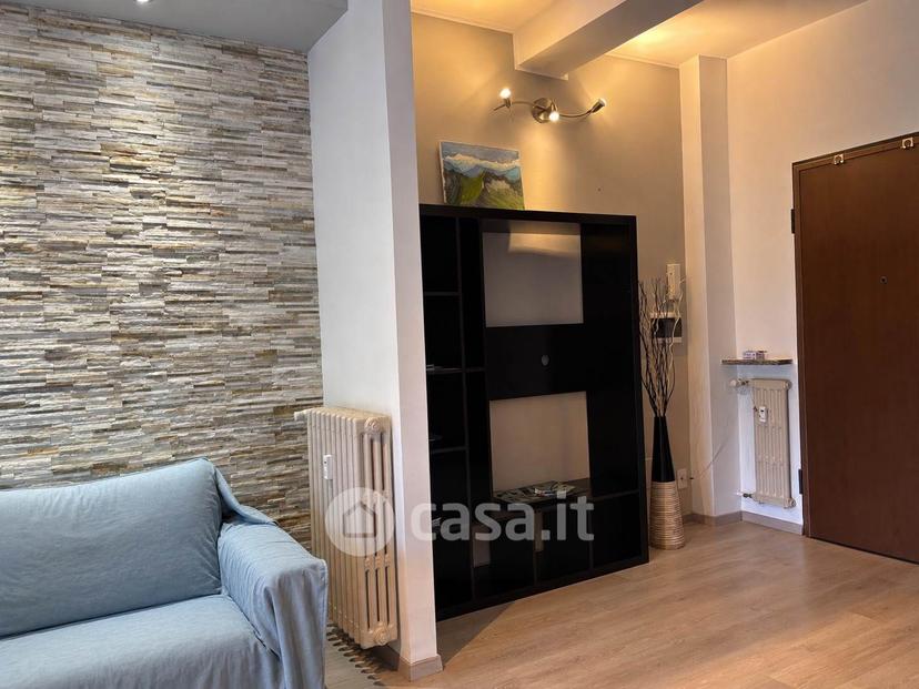 Bilocale in Via L. Franzosini 37 — foto 2 di 17