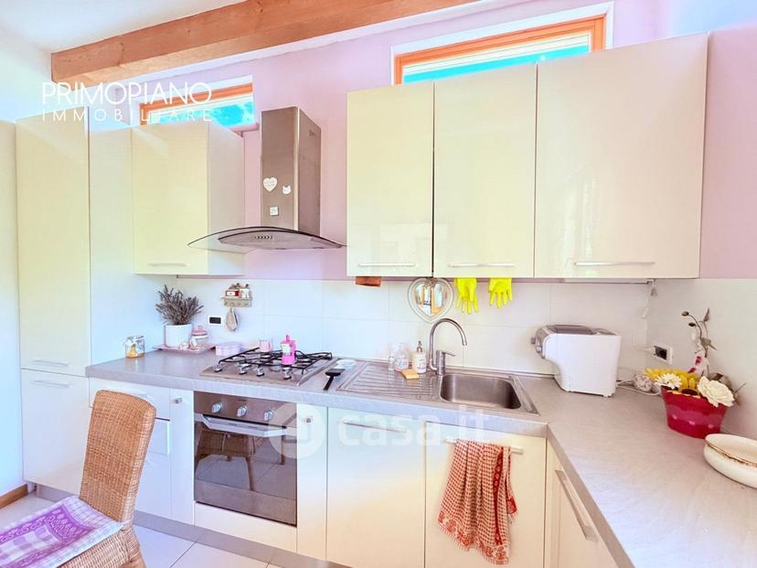 Villa in Frazione Frisanchi — foto 9 di 39