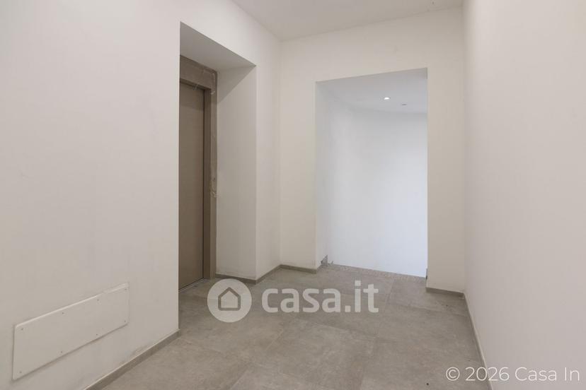 Trilocale in Via Pavia 33 — foto 16 di 21