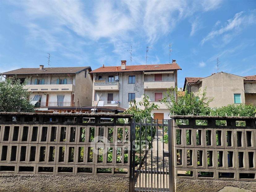 Bilocale in Vicolo Velzi 14 — foto 2 di 27