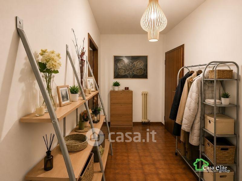 Trilocale in Via V. Monti 2 — foto 8 di 24