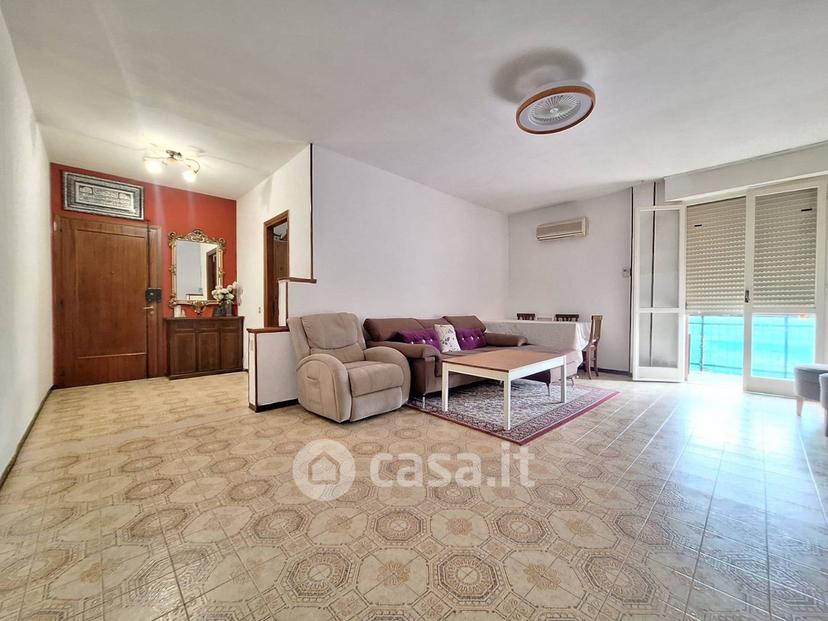 Trilocale in Via Antonio Gramsci 13 — foto 33 di 38