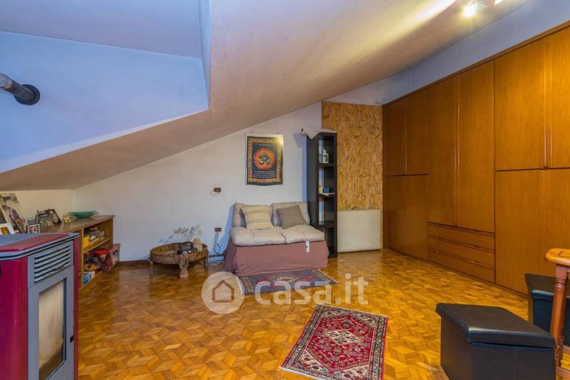 Villa in Via Cavour 24 — foto 31 di 33