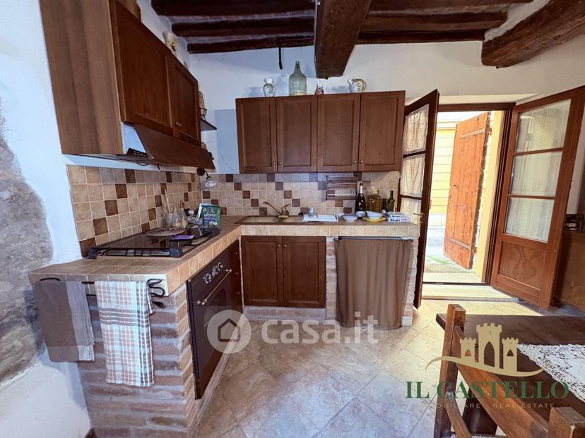 Quadrilocale in Via Vittorio Emanuele — foto 27 di 37