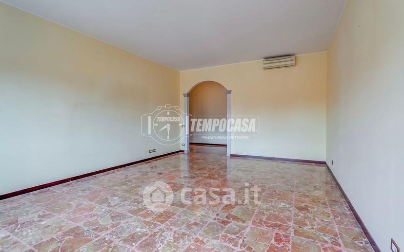 Quadrilocale in Via Gerolamo Dolci 3 — foto 2 di 37