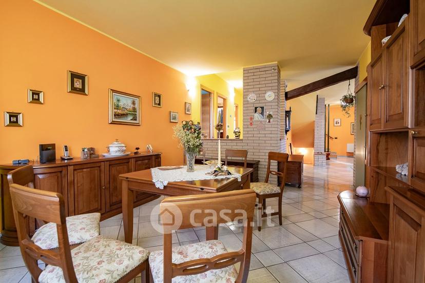 Villa in Via Sandro Pertini 21 — foto 63 di 83