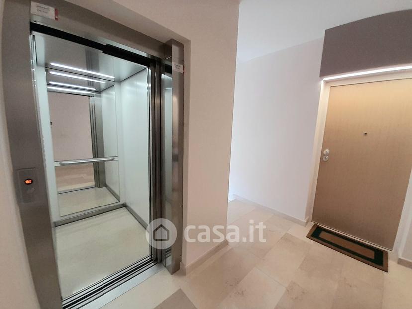 Appartamento in Via Mario Ronzini — foto 8 di 51