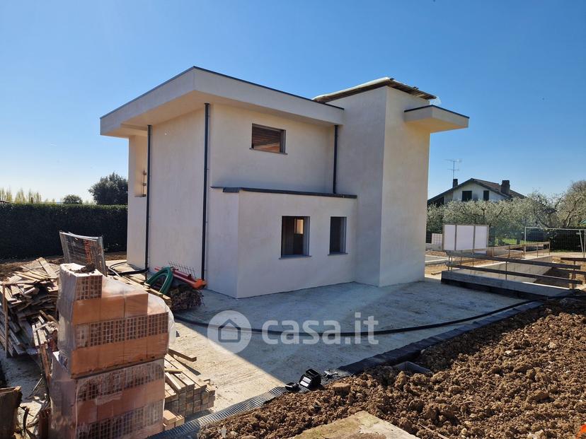 Villa in Via San Cassiano — foto 9 di 48