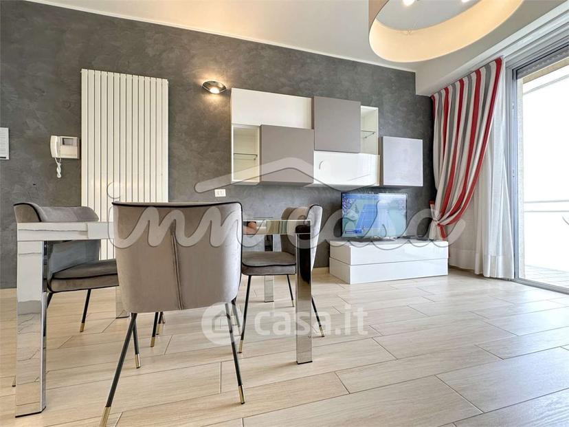 Trilocale in Viale Milano 9 — foto 3 di 25