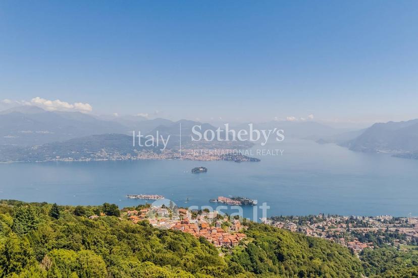 Villa in Via Alpinia — foto 5 di 16