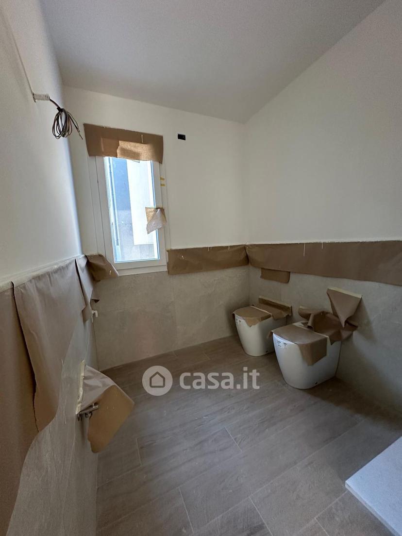 Trilocale in Via Ernest Hemingway — foto 9 di 29