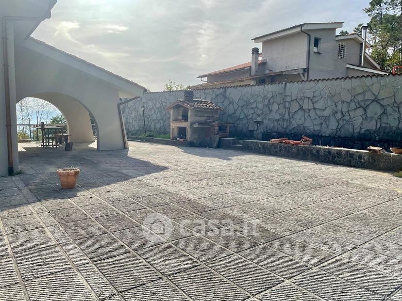 Villa in Via Ugolino da Montecatini — foto 4 di 35
