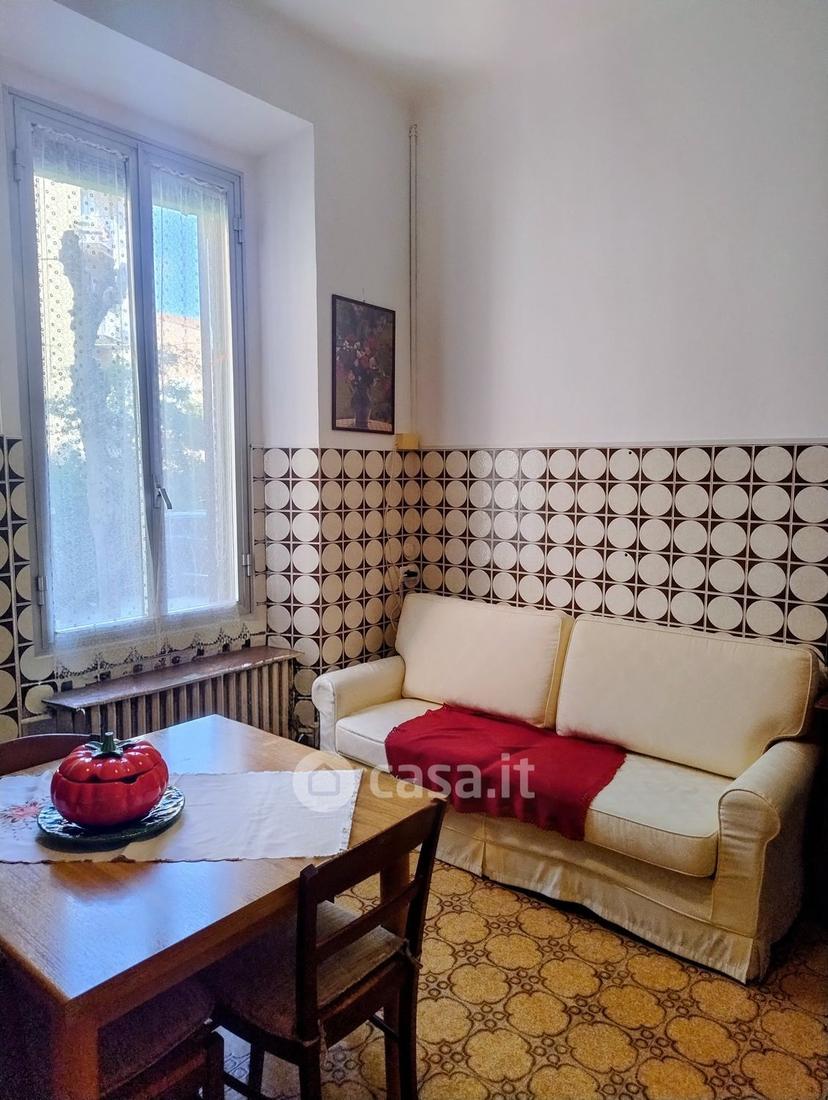 Stanza in Via della Ghisiliera — foto 2 di 10