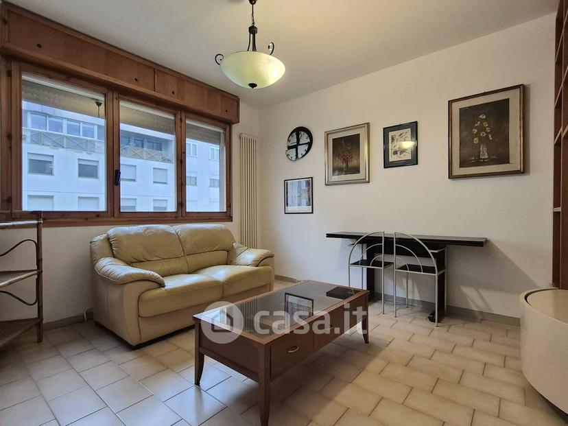 Bilocale in Via Vasco Zappaterra 36 — foto 4 di 40