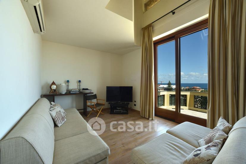 Trilocale in Via Adelasia — foto 17 di 79