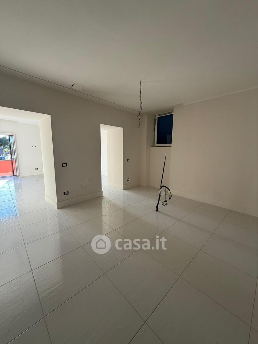 Quadrilocale in Via Tullia 23