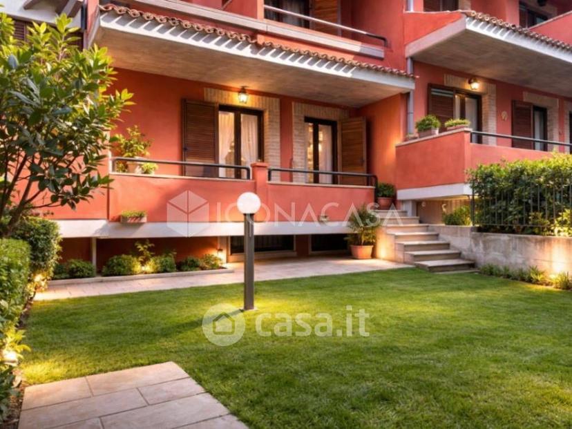 Villa in Via Luigi Polacchi — foto 17 di 34