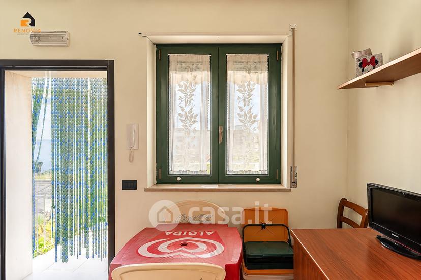 Trilocale in Via Mar Tirreno 186 — foto 13 di 29