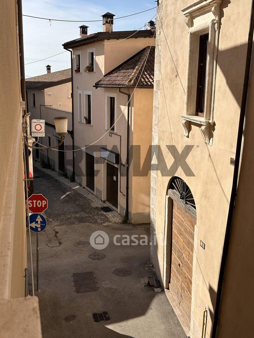 Trilocale in Via delle Grazie 20 — foto 21 di 32