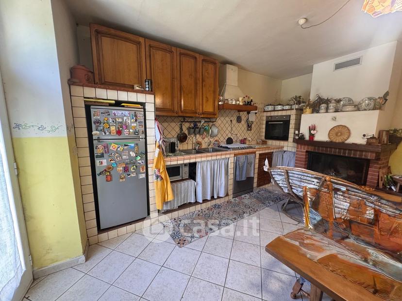 Villa in Via Brigate Partigiane 1 — foto 32 di 32