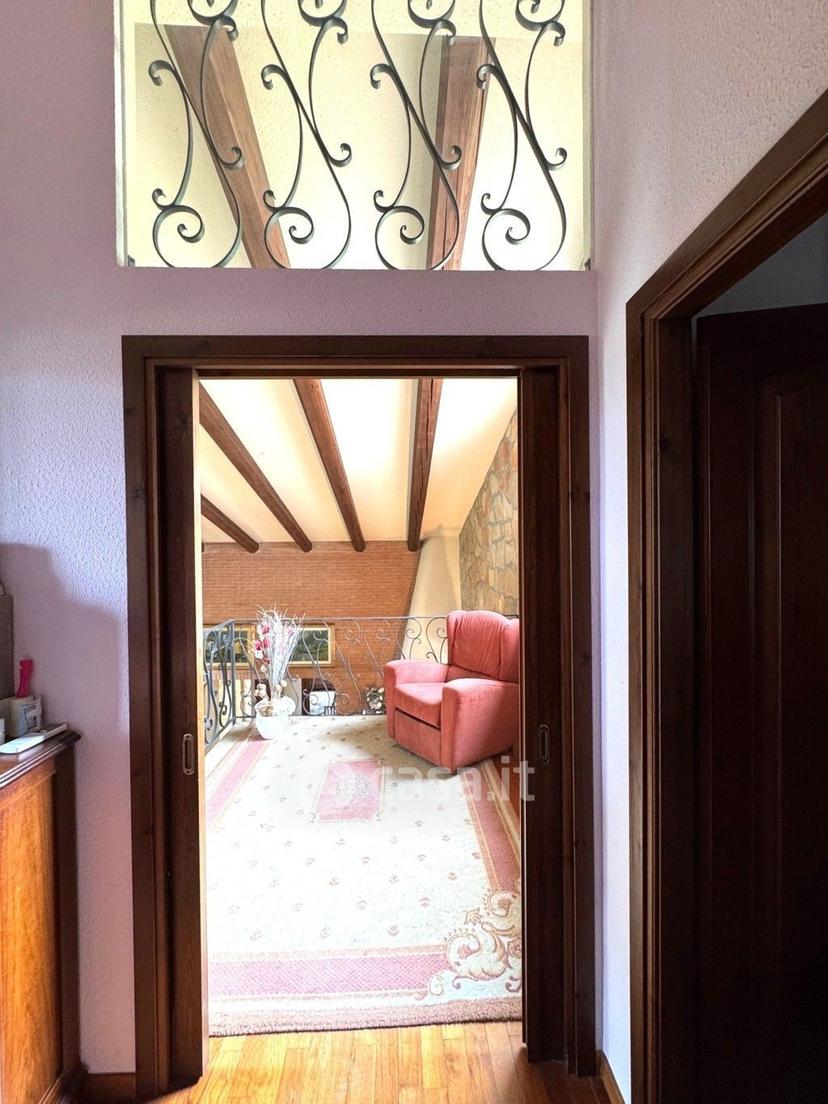 Villa in Via Giacomo Puccini 3 — foto 5 di 50
