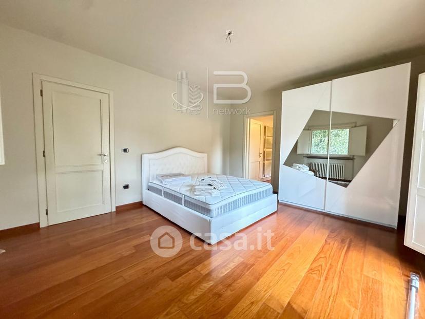Villa in Via Ferdinando Magellano — foto 25 di 49