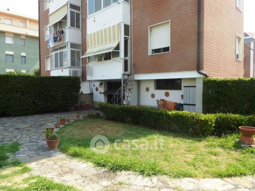 Quadrilocale in Via Fratelli Rosselli — foto 23 di 25