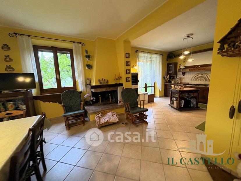 Villa in Via Garibaldi — foto 12 di 42