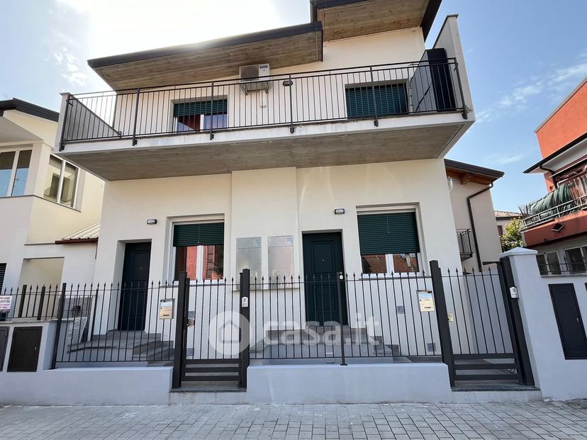 Bilocale in Via Giuseppe Garibaldi — foto 9 di 26