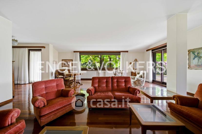 Villa in Via Ingegner Giacomo Tovo 8 — foto 3 di 40