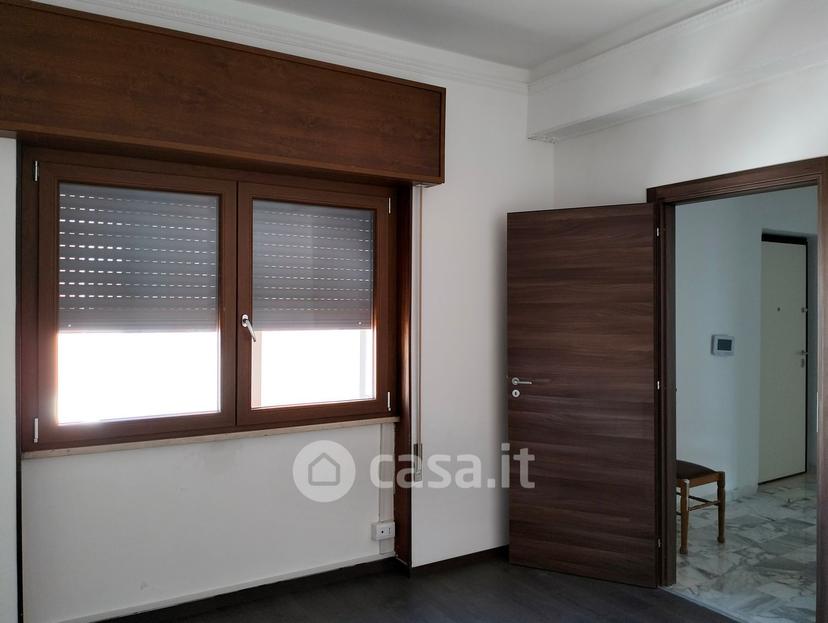 Quadrilocale in Via Villini Svizzeri — foto 34 di 34