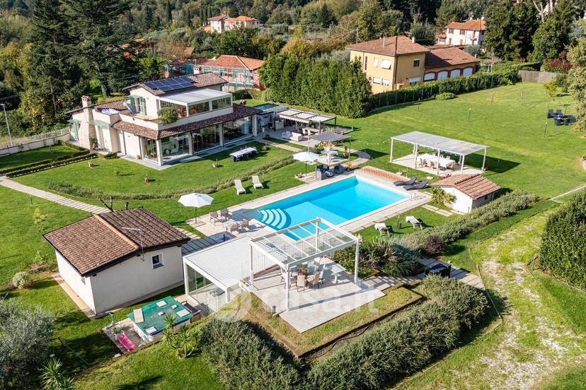 Villa in Via della Costa 72 — foto 5 di 39