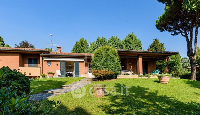 Villa in Via U. Foscolo 16 — foto 15 di 31