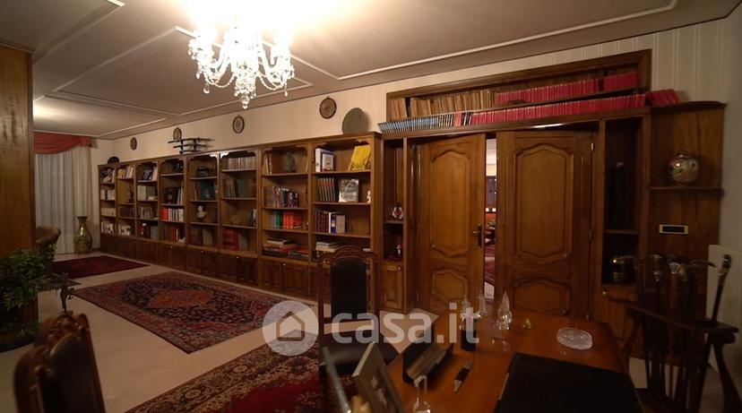 Villa in Via dei Carpini 1 — foto 44 di 51