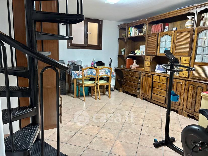 Trilocale in Via Papa Giovanni XXIII 14 — foto 39 di 47