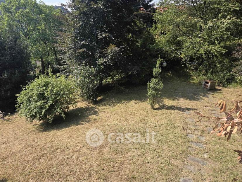 Villa in Via Massimo d'Azeglio 4 — foto 28 di 55