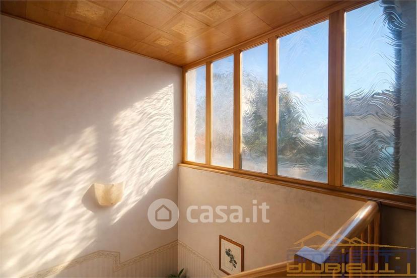 Villa in Via Edmondo de Amicis 6 — foto 38 di 51
