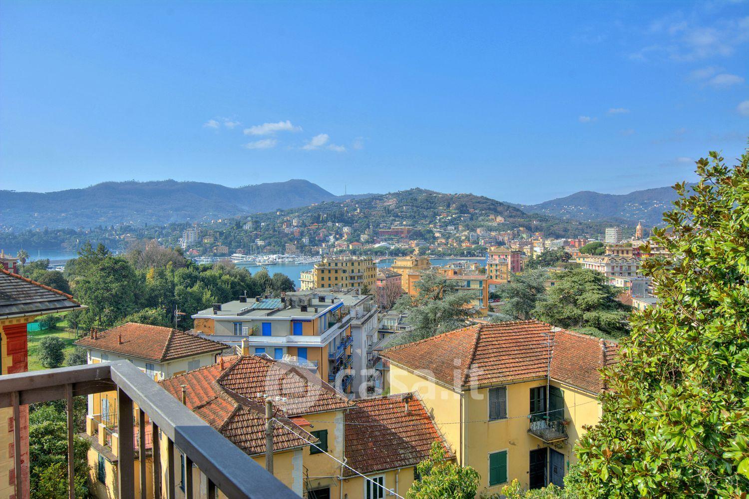 Quadrilocale in Via Privata Montuoro 16