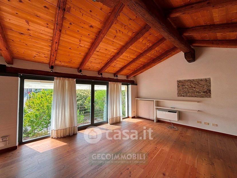 Villa in Via Caldoie — foto 3 di 30