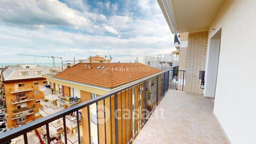 Appartamento in Viale Alcide de Gasperi 51 — foto 10 di 42