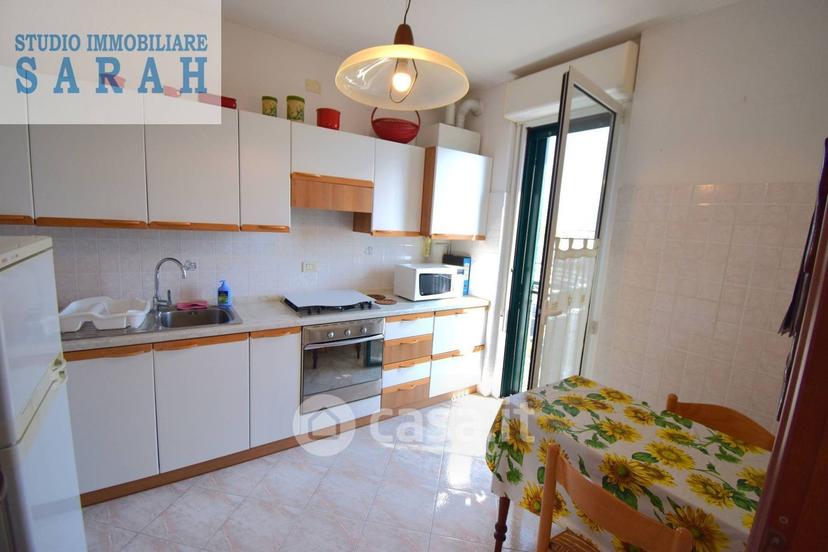Trilocale in Via Aurelia Nord 200 — foto 15 di 28